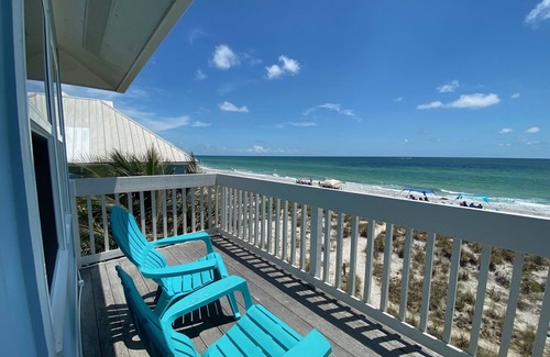 Palm Island House | Luxury TOWNHOUSE directly ON GULF/OCEAN - Sunset view, Pool, Tennis, Wifi, Pets!