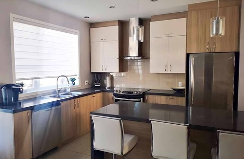 Mirabel House | Luxury Townhouse Near Montreal