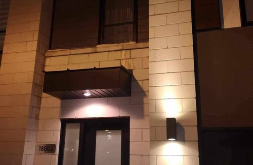 Mirabel House | Luxury Townhouse Near Montreal