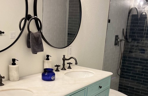 Danville House | Luxury townhouse-private, end unit-walking distance to restaurants