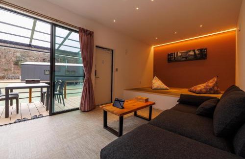 Sochi Villa | Luxury Trailers 離宮 伊勢