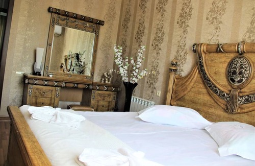 Kutaisi Apartment | Luxury Triple Room, 1 Double Bed