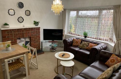 Farnham Apartment | Luxury Two Bed Deluxe Maisonette