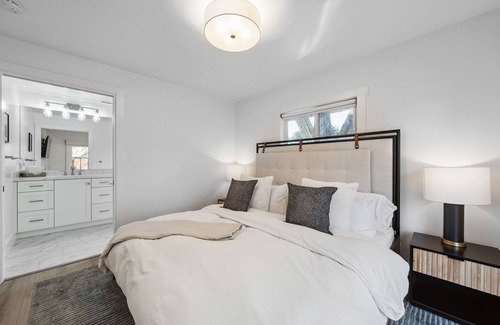 Concord House | Luxury Updated 3 bedroom Concord Home
