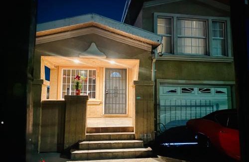 Oakland Villa | Luxury