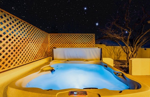 Clarkdale House | Luxury Vacation Home-New HotTub-20 Mins to Sedona-Peloton-1.4 miles to Old Town