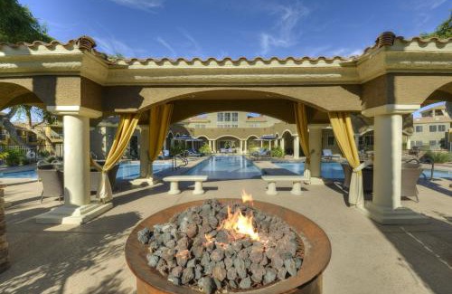 North Scottsdale Apartment | Luxury Vacation Rentals by Meridian CondoResorts