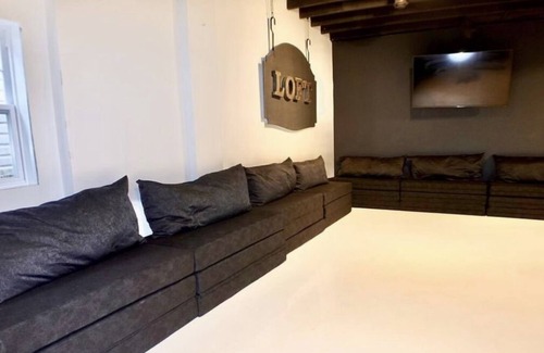 Mirabel House | Luxury Venue @13lacksheep