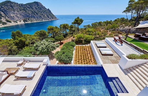 Santa Eulalia del Rio Villa | Luxury Villa with Stunning Views and Rooftop Terrace, Ibiza Villa 1052