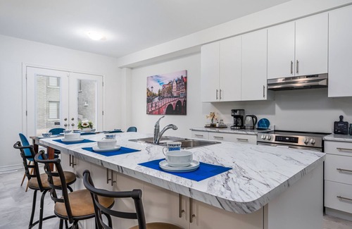 Springwater Villa | Luxury Villa 5BR-4.5 Bath