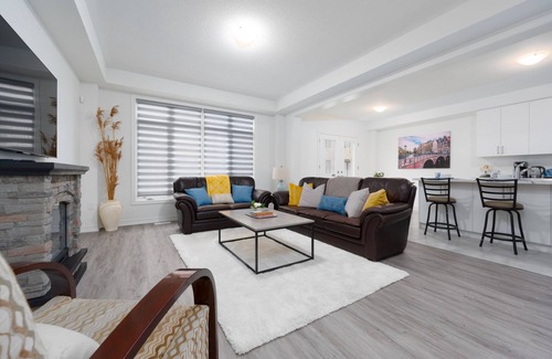 Springwater Villa | Luxury Villa 5BR-4.5 Bath