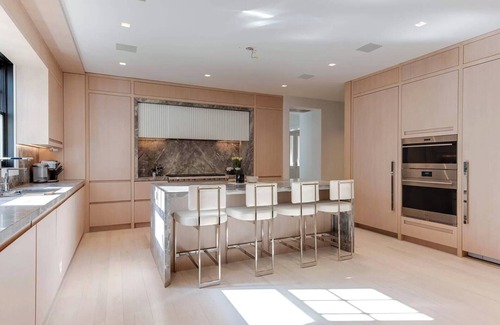 Bridgehampton Apartment | Luxury Villa 7br 7baths with a Private Pool Hamptons