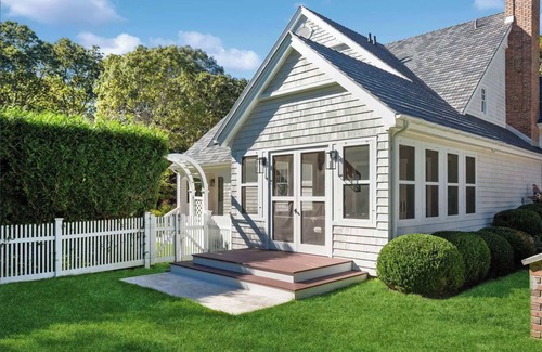 Bridgehampton Apartment | Luxury Villa 7br 7baths with a Private Pool Hamptons