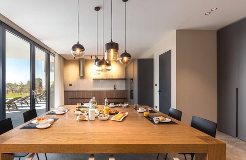 Stinjan House | Luxury Villa Aruna with pool