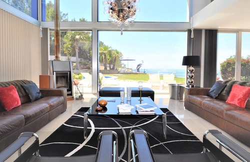 Badia Blava Villa | Luxury villa BAY BLUE with sea views and fibre optic network and air conditioning - Free Wifi