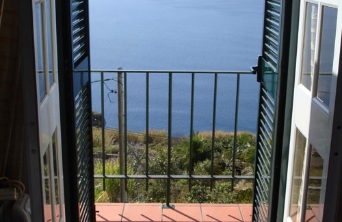 Paul do Mar Villa | Luxury villa by the sea with private pool, terrace and sea view