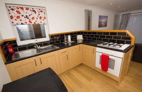 Cemaes Bay Cottage | Luxury Villa Cottage with Hot Tub Jacuzzi and stunning uninterrupted sea views!
