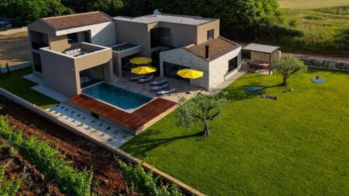 Kastelir-Labinci Villa | Luxury Villa Deneb with pool near Porec