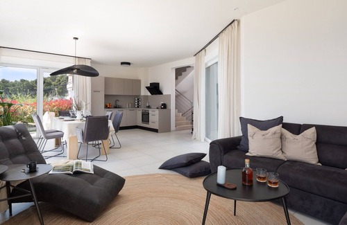 Kastel Sucurac Villa | Luxury Villa Encanto with Heated Pool