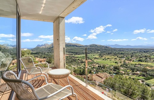 Urbanitzacio la Font Villa | Luxury villa with heated pool, exclusive location