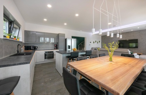 Sveta Nedelja Villa | Luxury villa for 10 people with a beautiful view of the landscape