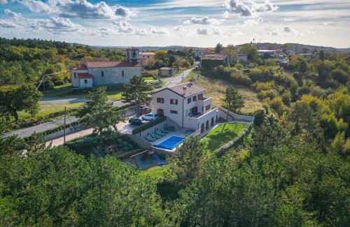 Gracisce Villa | Luxury Villa Gradin