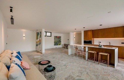 Tivat Villa | Luxury villa in a quiet bay with a private beach