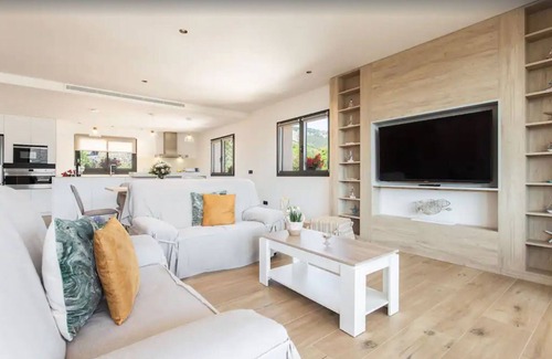 Soller Villa | Luxury Villa Ona with Sea & Mountain View, Pool, A/C, Wi-Fi, Garden, Terrace & Balcony