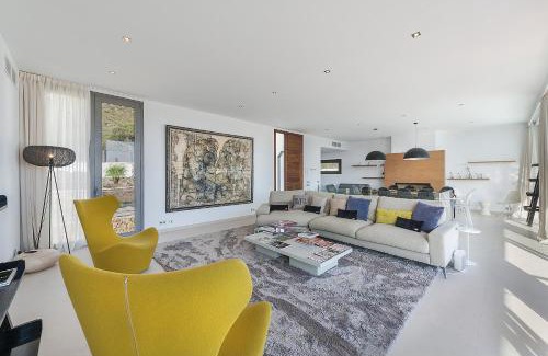 Puerto de Pollensa Villa | Luxury Villa Phoenix