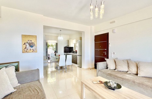 Perigiali Villa | Luxury Villa San George with private pool