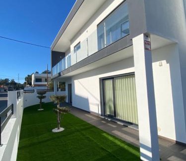 Seixal Villa | Luxury villa surrounded by nature and beach