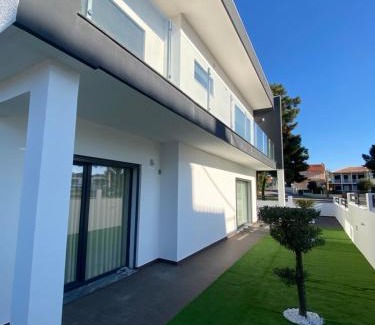Seixal Villa | Luxury villa surrounded by nature and beach