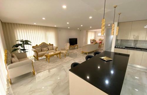 Seixal Villa | Luxury villa surrounded by nature and beach