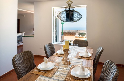 Conil Villa | Luxury villa, swimming pool, sea views, A/C, BBQ, WIFI,
