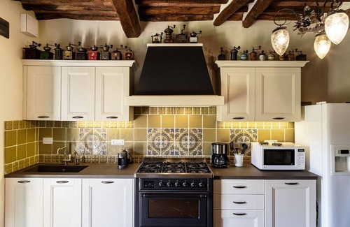 Monsummano Terme Villa | Luxury villa with pool and billiard room