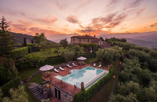 Monsummano Terme Villa | Luxury villa with pool and billiard room
