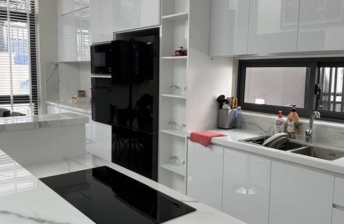 Tran Phu Beach Villa | Luxury Villa w/Ocean view, Garage, Gym and Rooftop Bar - 5 min walk from beach!