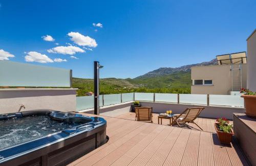 Dugopolje Villa | Luxury villa Wisdom near Split, private pool
