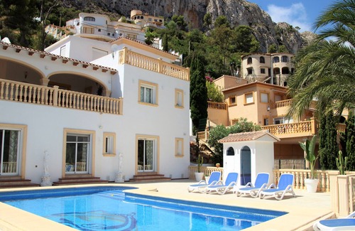 La Canuta House | Luxury Villa with 2 pools and magnificent sea and mountain views,large pool area