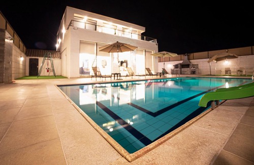 Ma'In Villa | Luxury villa with direct view of the Dead Sea