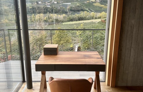 Schenna Villa | Luxury Villa with far-reaching views between Schenna and Meran. Extraordinary!