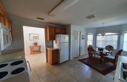 Haines City Villa | Luxury Villa, with opt. heated, private pool near Legoland/Disney/Orlando