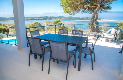 Caldas da Rainha Villa | Luxury villa with panoramic views, heated pool, close to lagoon and beach