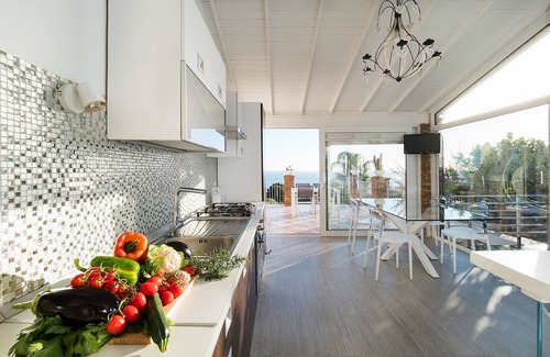 Licata Villa | Luxury villa with pool