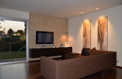 Calmasino Villa | Luxury villa with veranda and garden