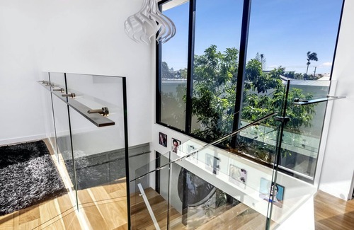 Surfers Paradise House | Luxury Villas Bluewater Oasis (Heated Pool)