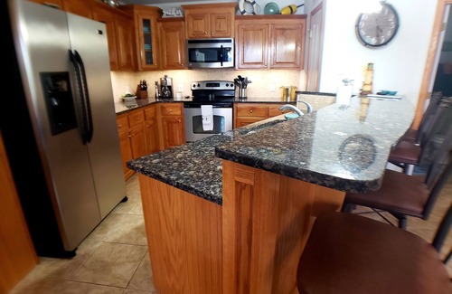 Climax Springs House | Luxury * Waterfront * Quiet Family Cove * Kayaks * Fabulous Dock * Great Views