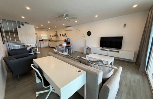 Jolly Harbour House | Luxury Waterfront Villa 431F