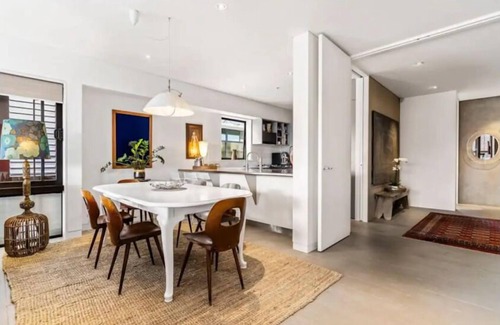 Auckland Central Business District Apartment | Luxury Waterfront Apartment in Auckland | 2BR/3BR