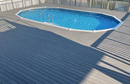 Copiague Apartment | Luxury Waterfront Getaway: Pool, Fishing & Basketball! Stunning water views